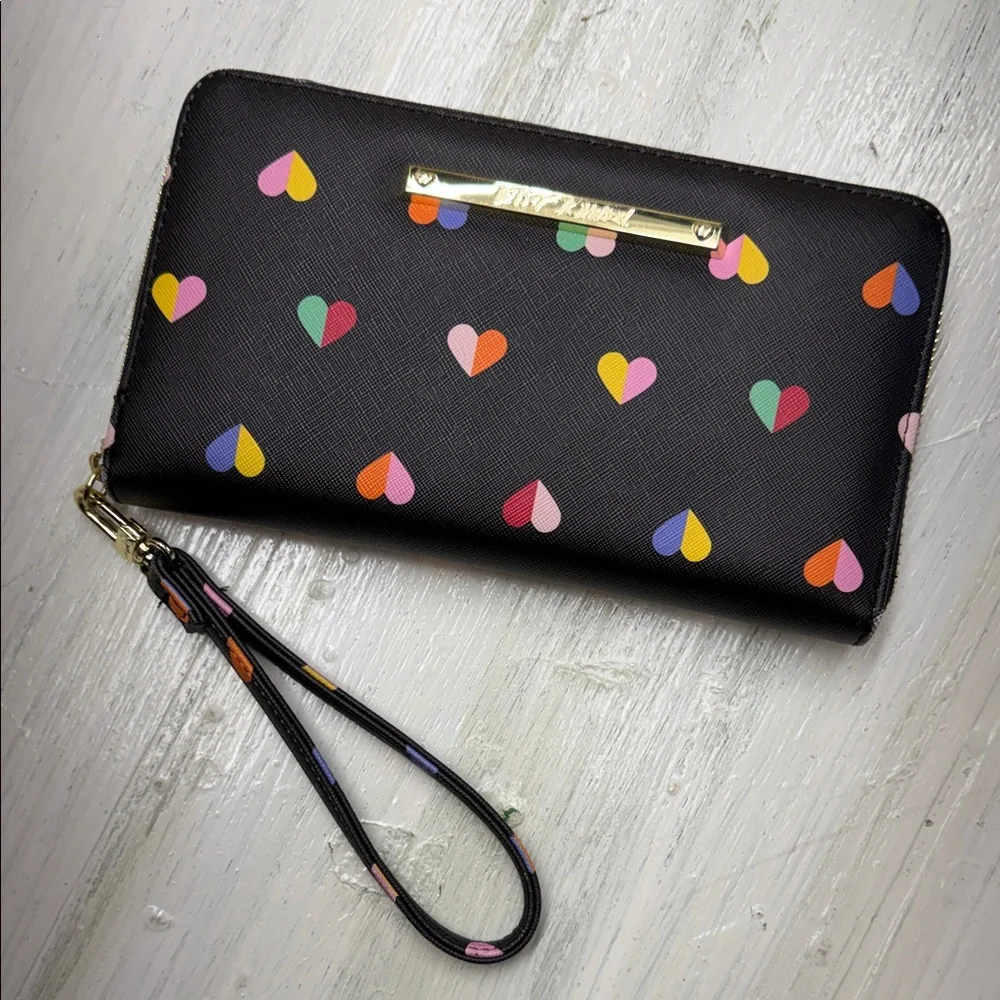 π5/$25 SALE!π Betsy Johnson Rainbow Hearts on Black Faux Leather Zip Up Wallet - Picture 1 of 14